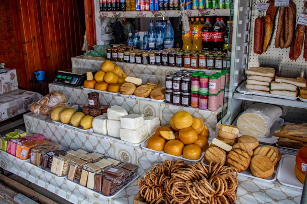 lake balea artisan market transfagarasan 4 1024x683