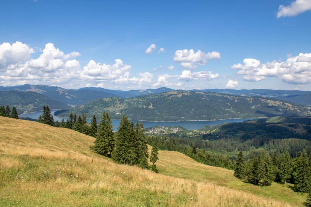 lake bicaz viewpoint ceahlau 2 2 1024x683