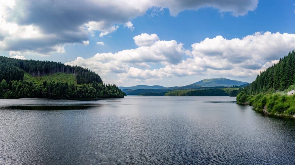 lake oasa 1 1024x572
