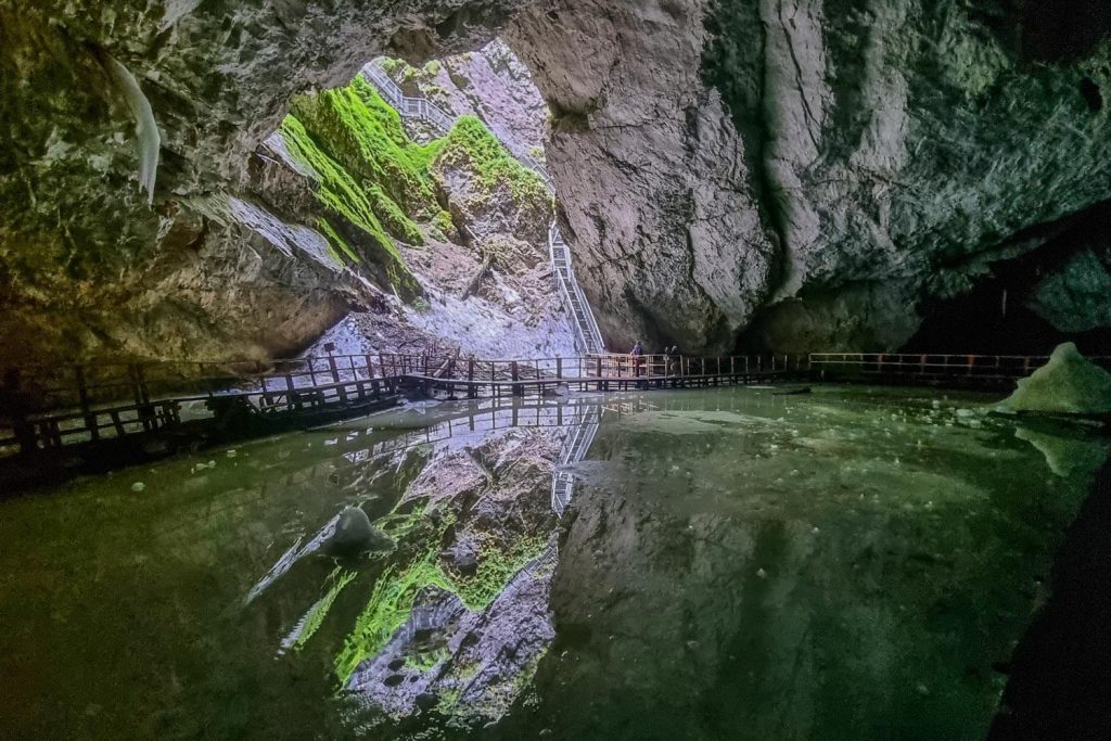 scarisoara cave 6 1024x683