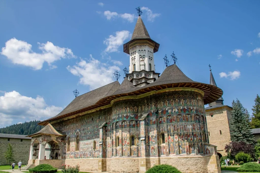sucevita monastery 1 1024x683