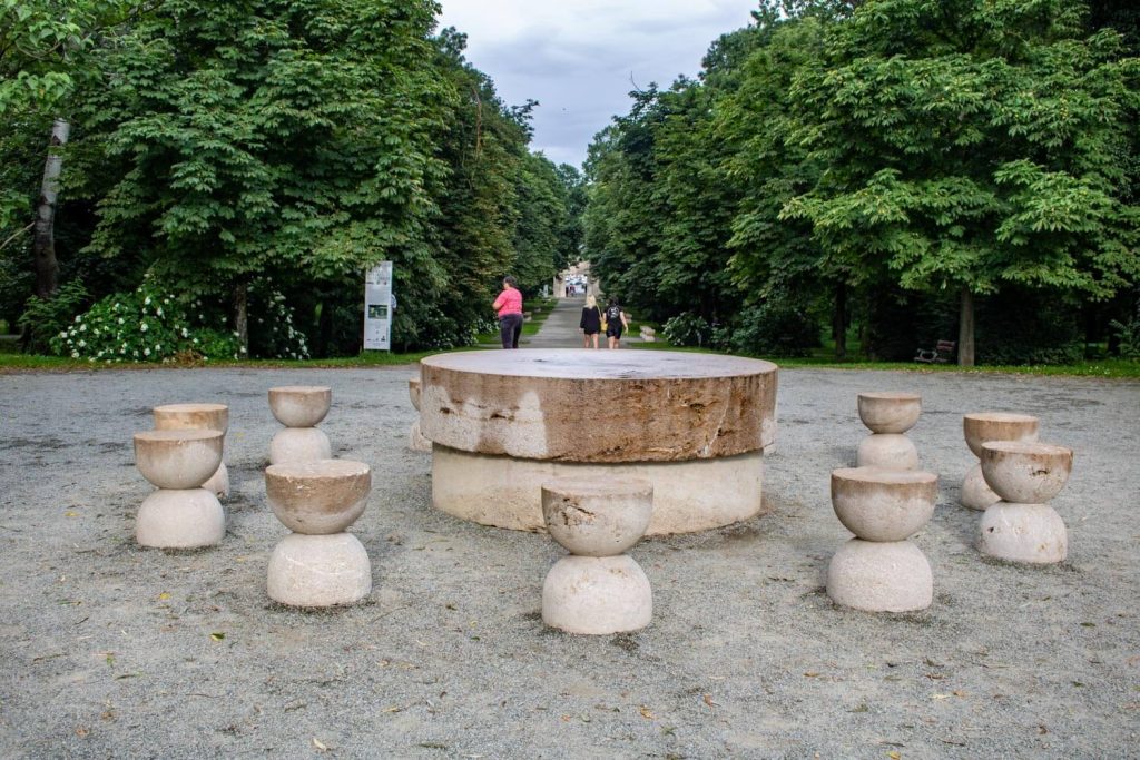 table of silence targu jiu 4 1024x683