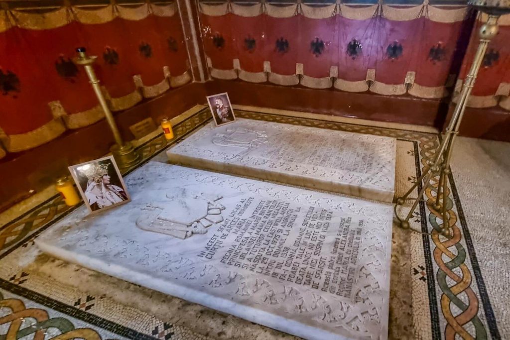 Tombs of King Ferdinand I and Queen Marie